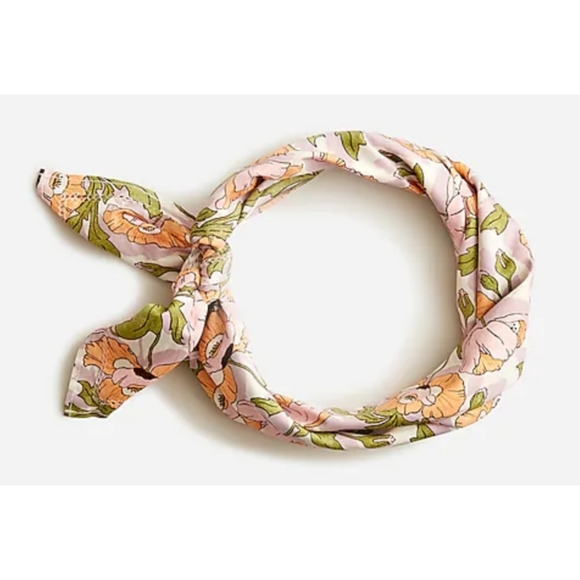 11. J.Crew Square scarf in Liberty® print - Picture 4 of 6